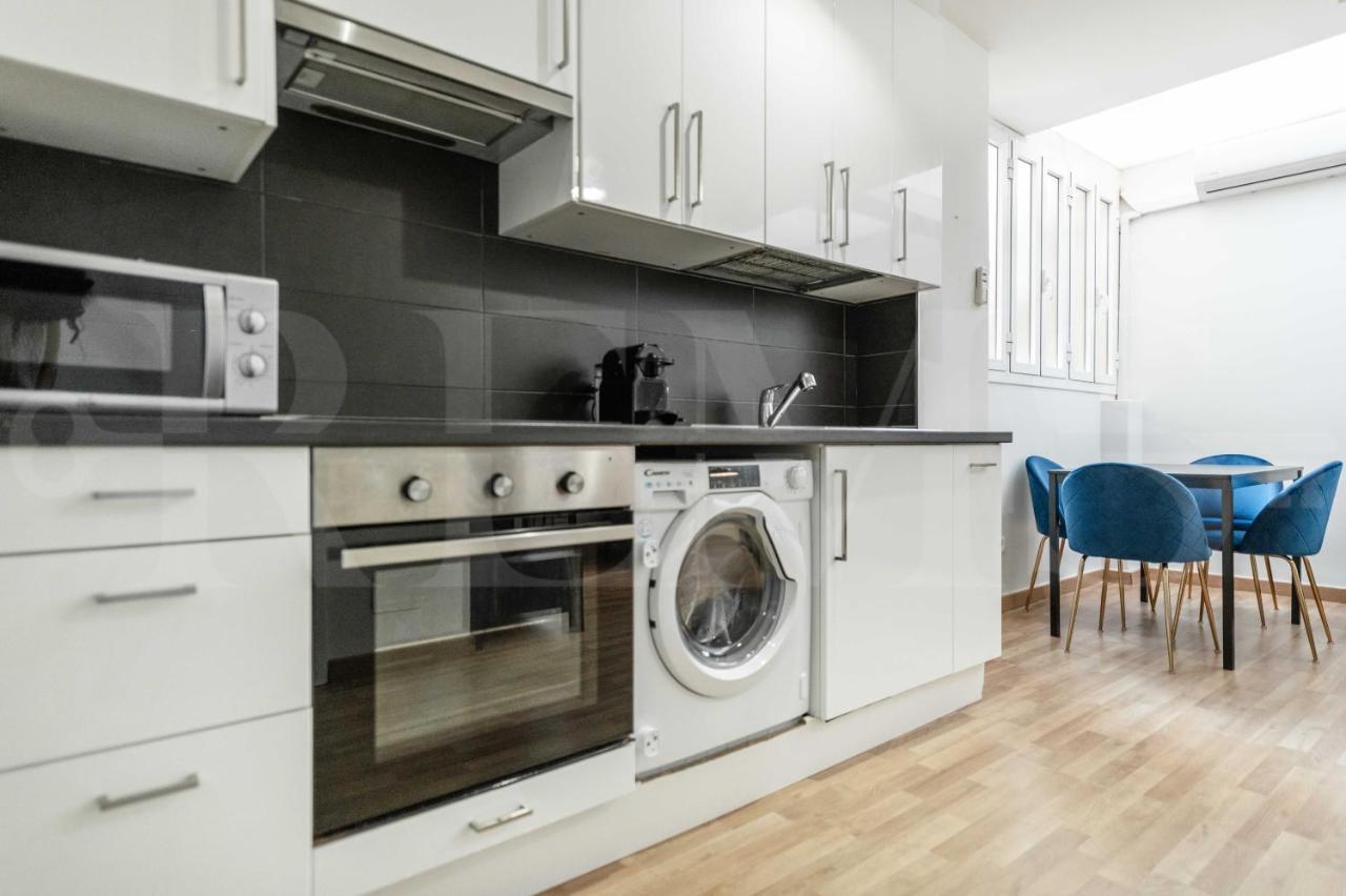 Modern Gem In Heart Of Malaga, Near Sights Rems Appartement Buitenkant foto