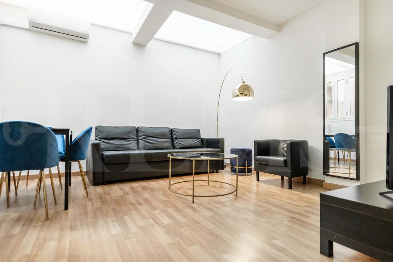 Modern Gem In Heart Of Malaga, Near Sights Rems Appartement Buitenkant foto